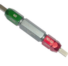 G929